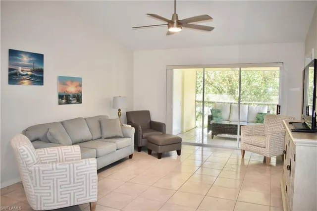 $299,000 | 7725 Jewel Lane, Unit 202, Naples, FL 34109