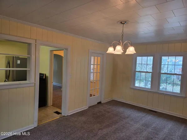 $1,400 | 98 Stratford Road, Jacksonville, NC 28540