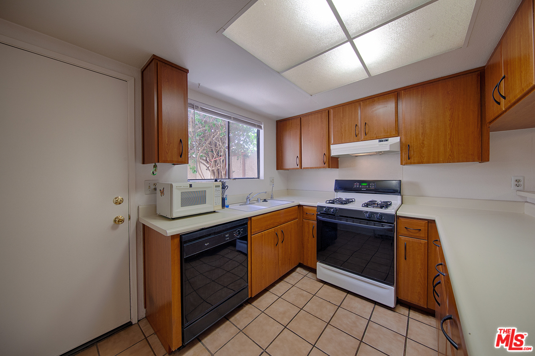 69593 Heather Way Rancho Mirage, CA 92270 - Photo 4 of 21 Gallery Image 4