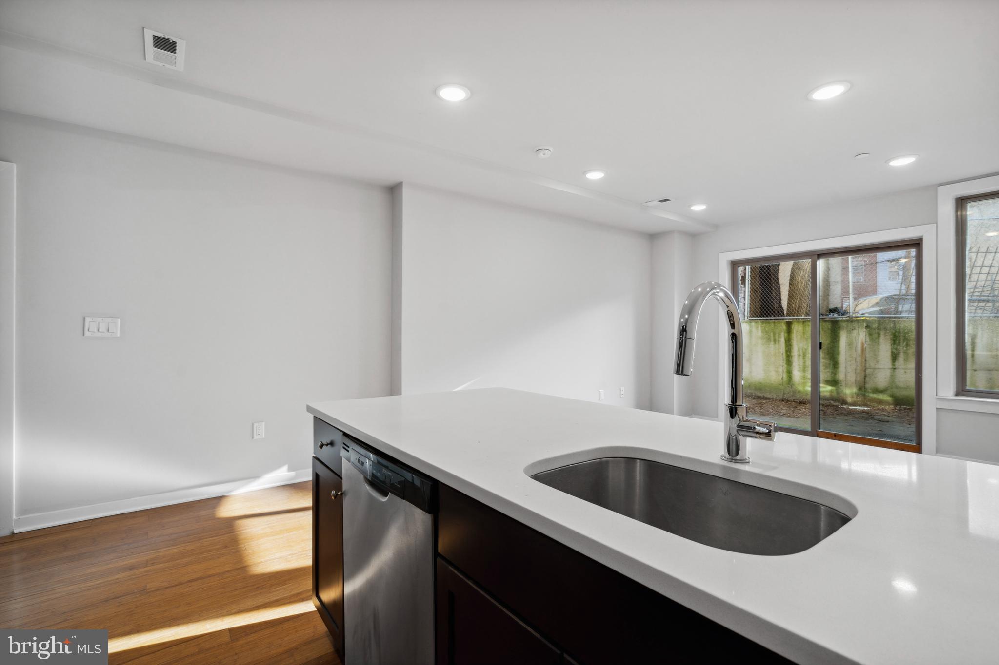 1608 Ridge Avenue, Unit 102 Philadelphia, PA 19130 - Photo 12 of 23