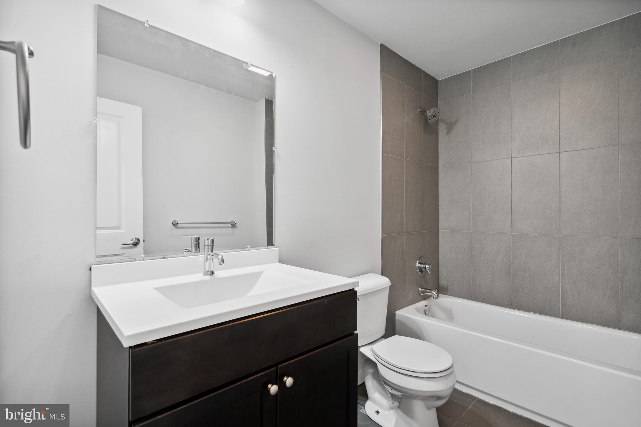 1608 Ridge Avenue, Unit 102 Philadelphia, PA 19130 - Photo 17 of 23