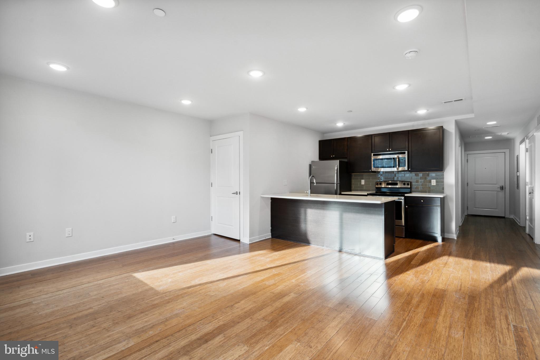 1608 Ridge Avenue, Unit 102 Philadelphia, PA 19130 - Photo 6 of 23