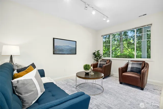 $898,888 | 2840 139th Avenue Southeast, Unit 9, Bellevue, WA 98005