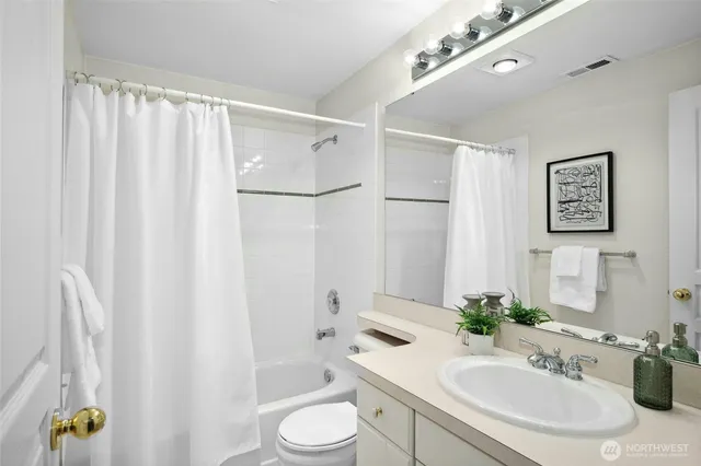 $898,888 | 2840 139th Avenue Southeast, Unit 9, Bellevue, WA 98005