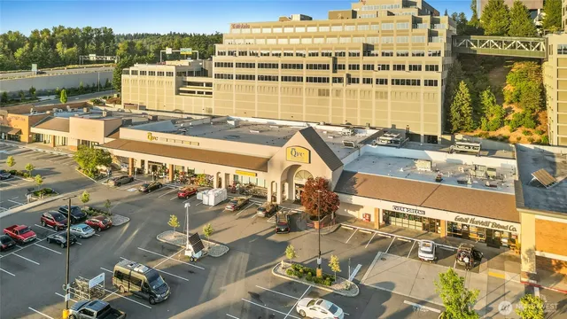 $898,888 | 2840 139th Avenue Southeast, Unit 9, Bellevue, WA 98005