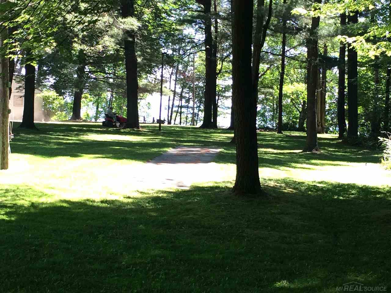 2531 South Lakeshore Road Applegate, MI 48401 - Photo 27 of 44 50060811-27.JPG