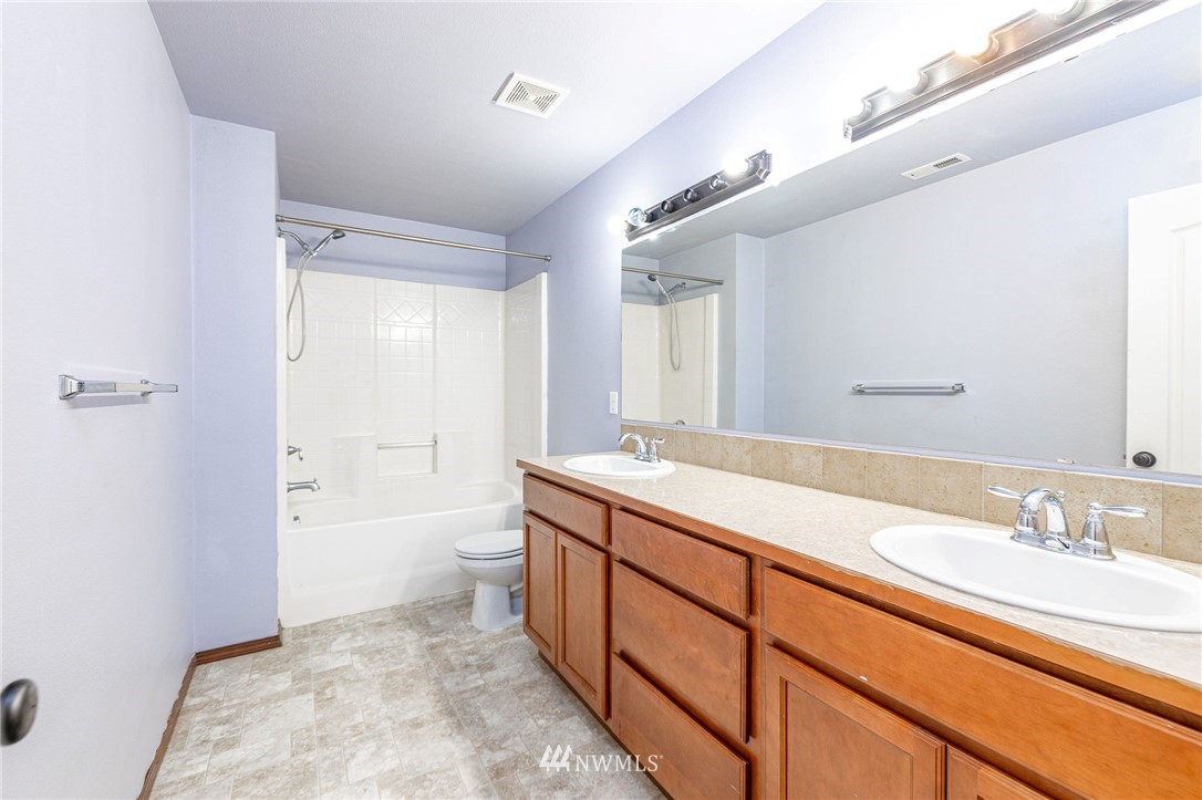 5134 180th Trail Southwest Rochester, WA 98579 - Photo 15 of 25