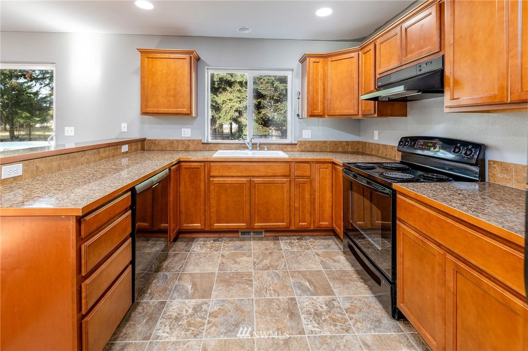 5134 180th Trail Southwest Rochester, WA 98579 - Photo 8 of 25