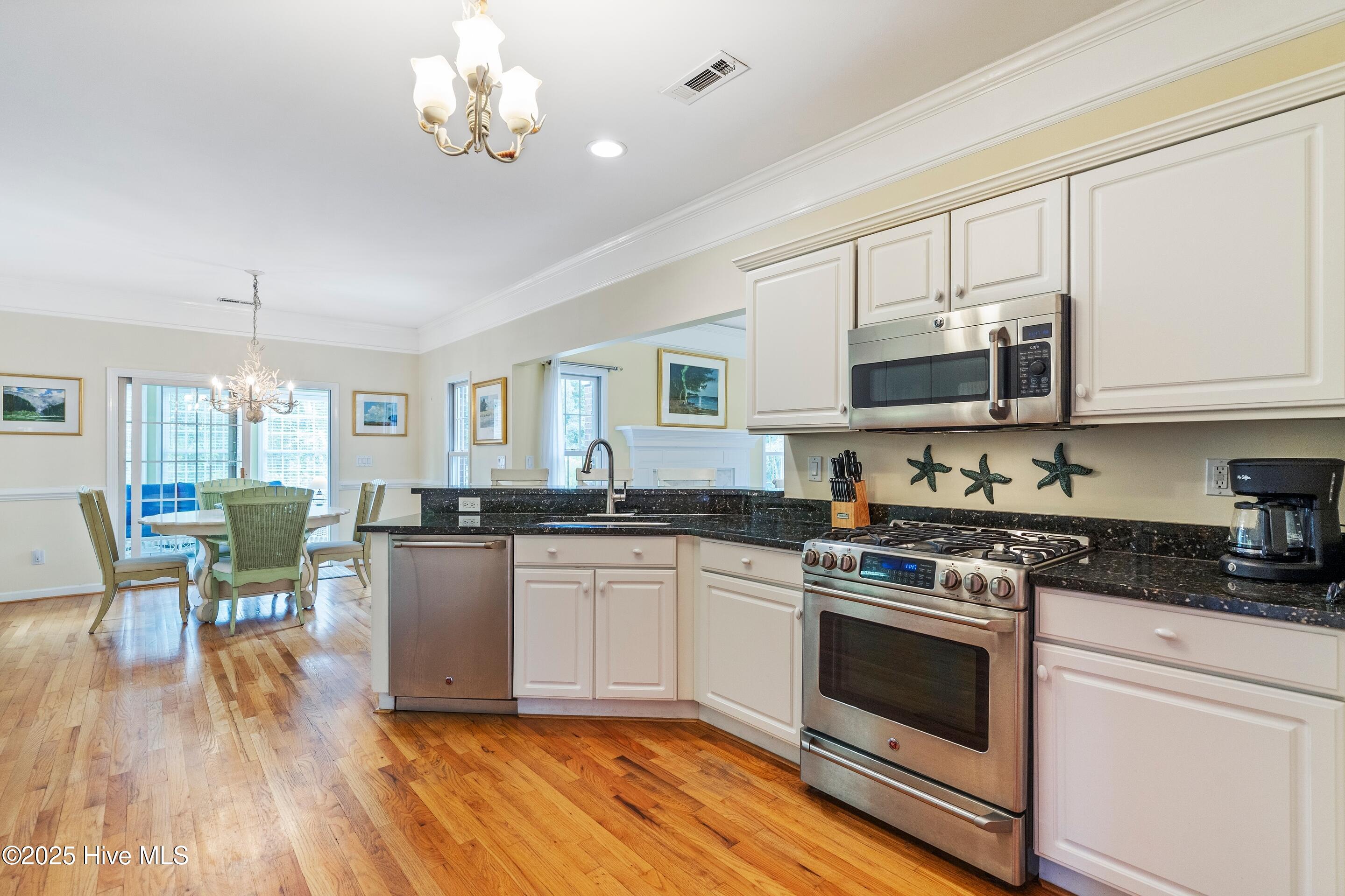 1020 Cordgrass Road Hampstead, NC 28443 - Photo 8 of 65 Granite countertops