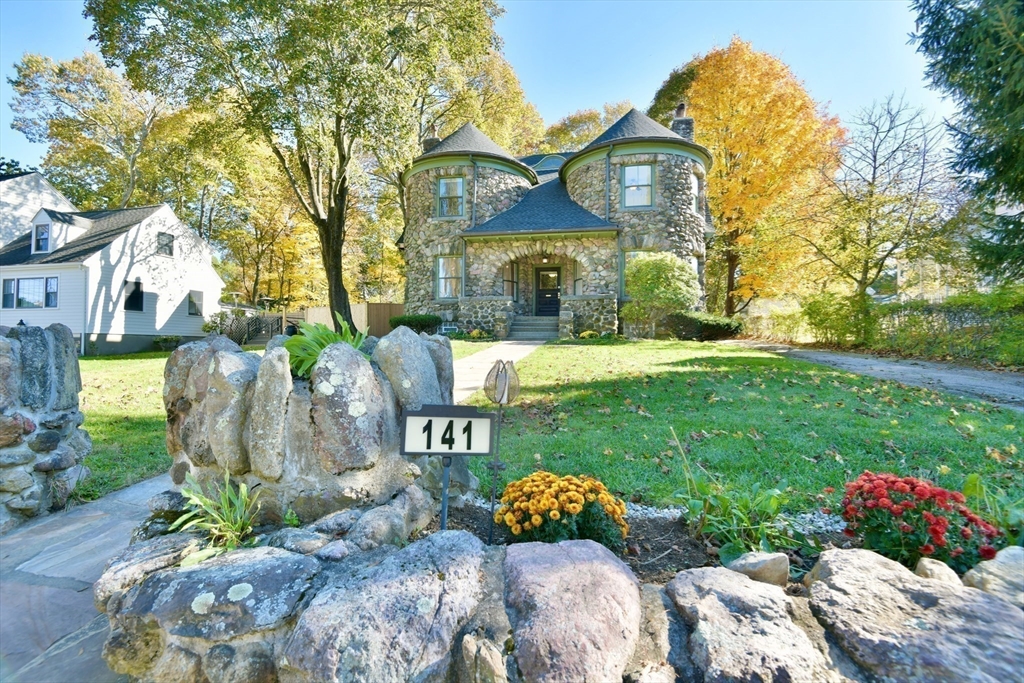 141 Beacon Street Boston, MA 02136 - Photo 2 of 40