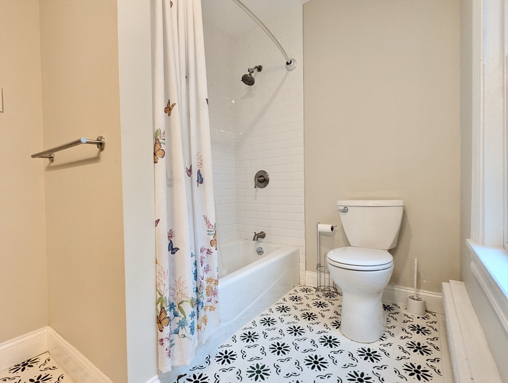 141 Beacon Street Boston, MA 02136 - Photo 37 of 40