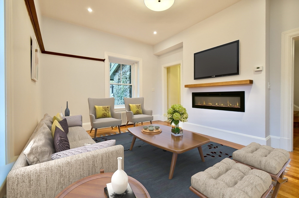 141 Beacon Street Boston, MA 02136 - Photo 10 of 40