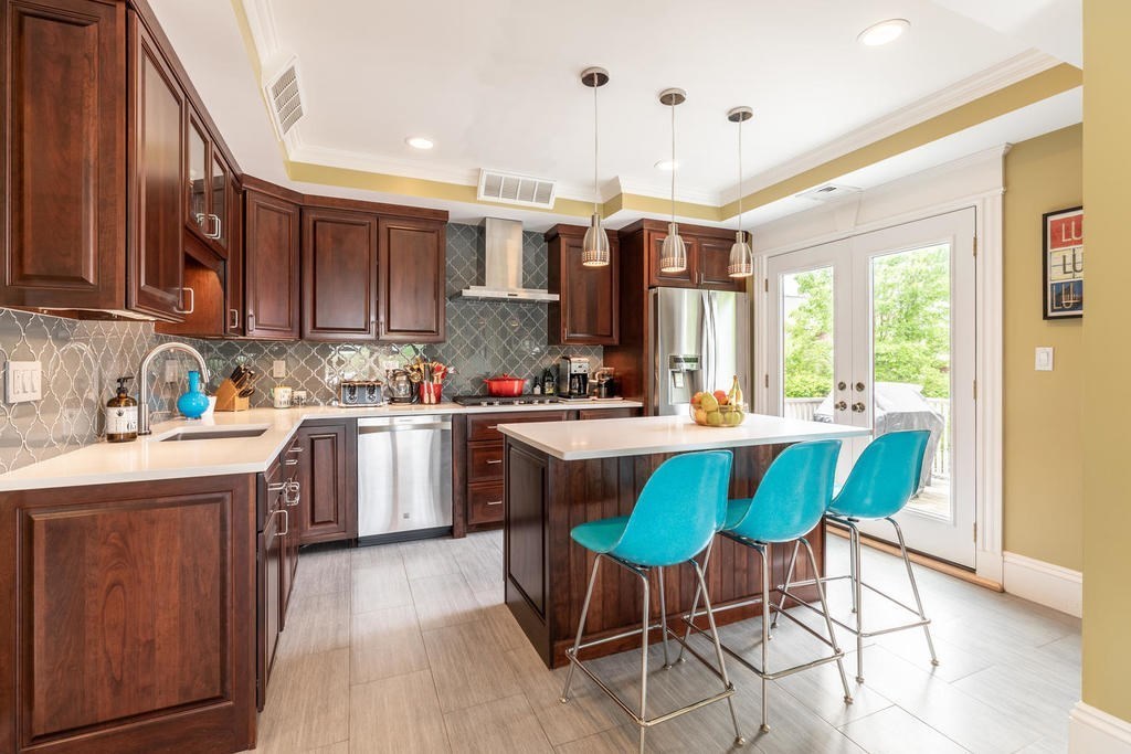 9 Moulton Road, Unit 9 Arlington, MA 02476 - Photo 5 of 14 Gallery Image 5