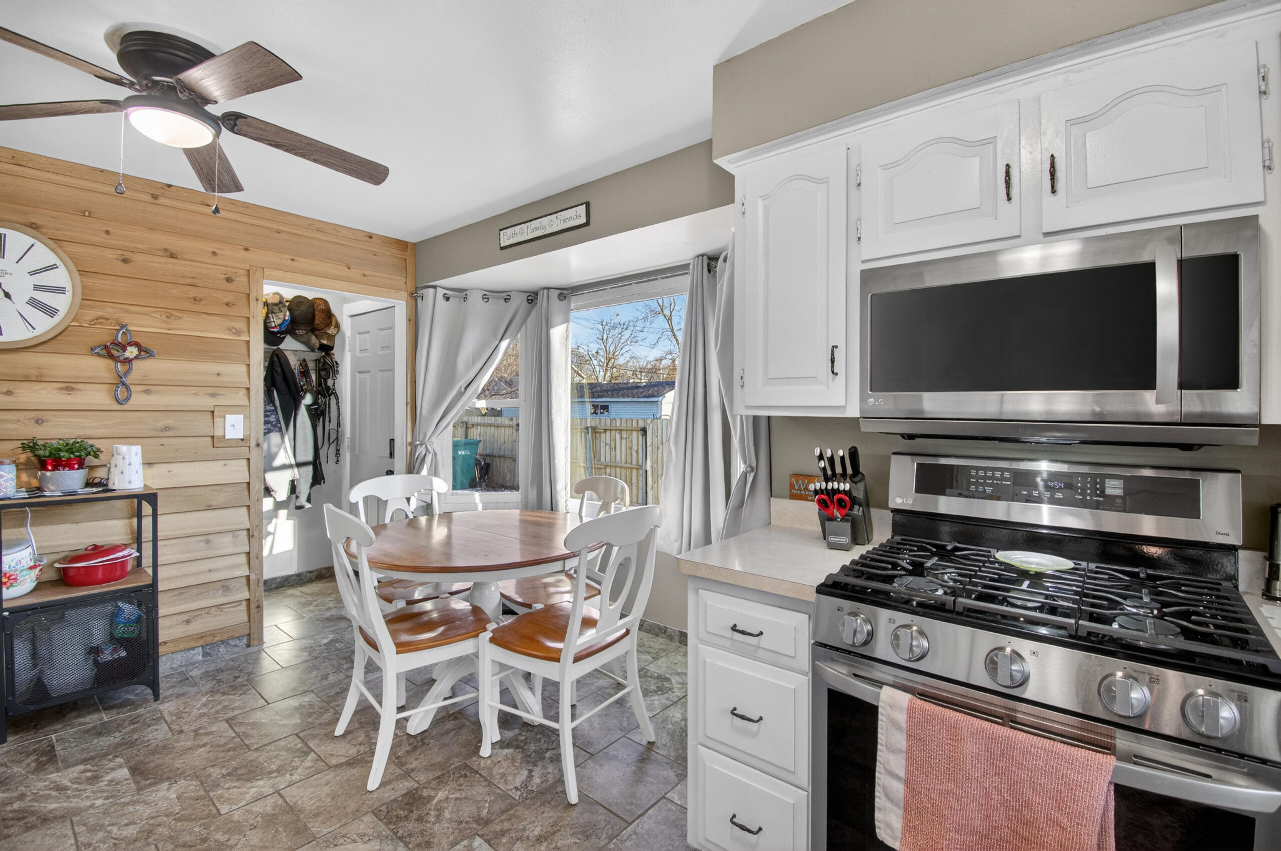 1305 Center Street Union Grove, WI 53182 - Photo 12 of 27 Kitchen and Dining