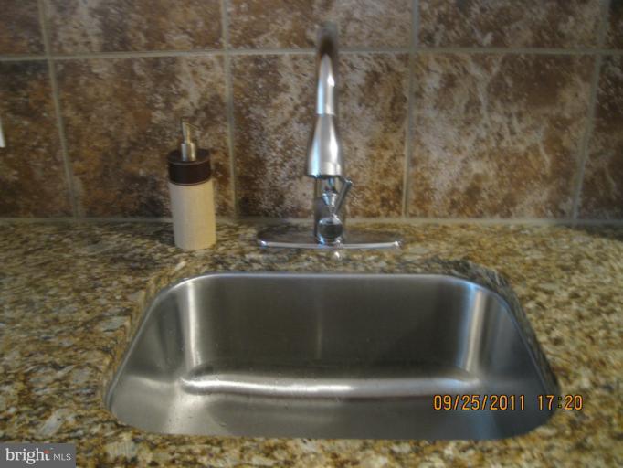 129 Farm Road Aberdeen, MD 21001 - Photo 8 of 29 Kitchen
