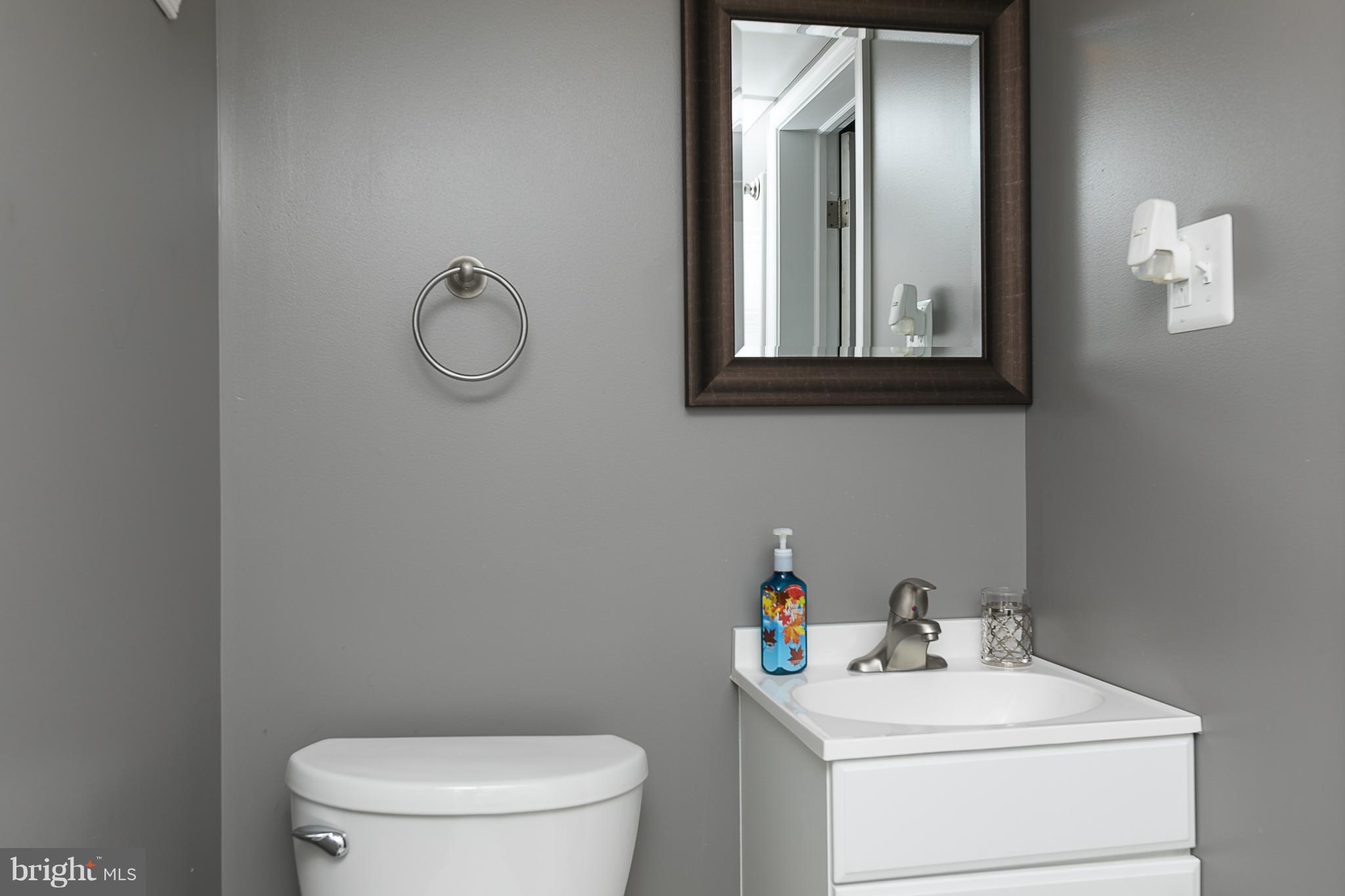 1906 Altavue Road Baltimore, MD 21228 - Photo 23 of 29 Bathroom 2 Vanity