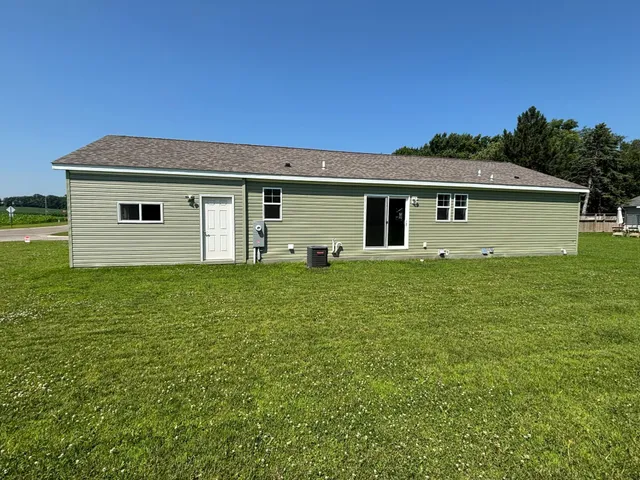 $284,000 | 675 Brooks Street South, Eden Valley, MN 55329
