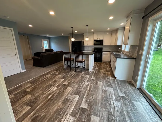 $284,000 | 675 Brooks Street South, Eden Valley, MN 55329