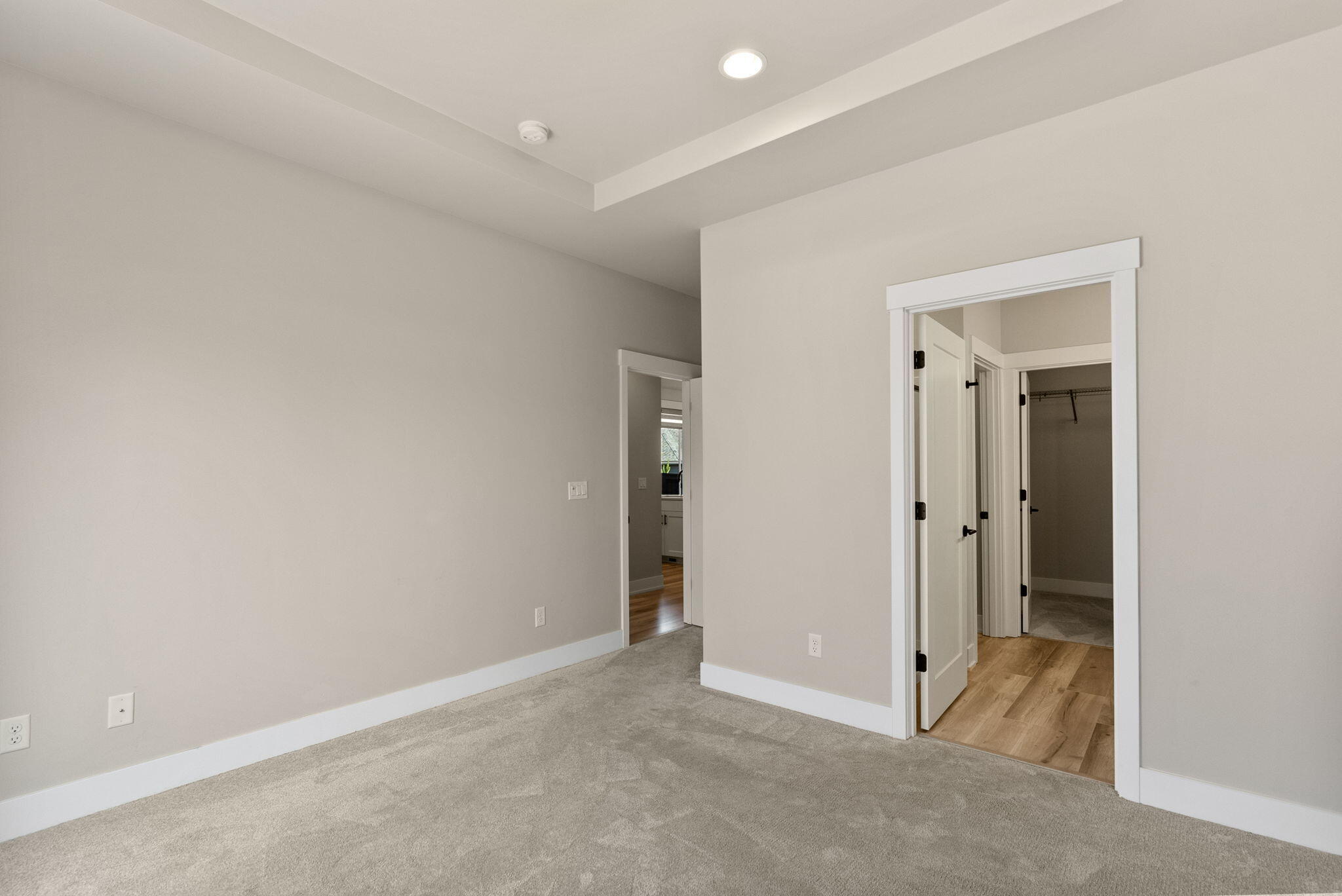 3859 Northeast Oakside Loop Bend, OR 97701 - Photo 17 of 51 Primary