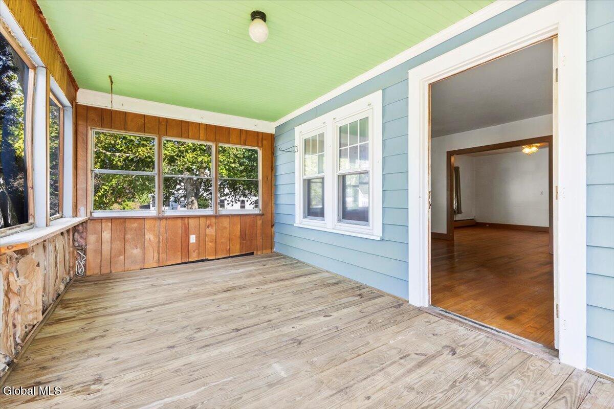 107 King Road Schuylerville, NY 12871 - Photo 5 of 25 10-IMG_0867