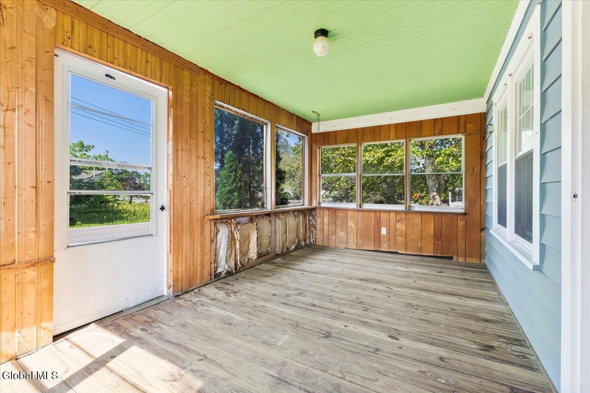 107 King Road Schuylerville, NY 12871 - Photo 7 of 25 11-IMG_0874