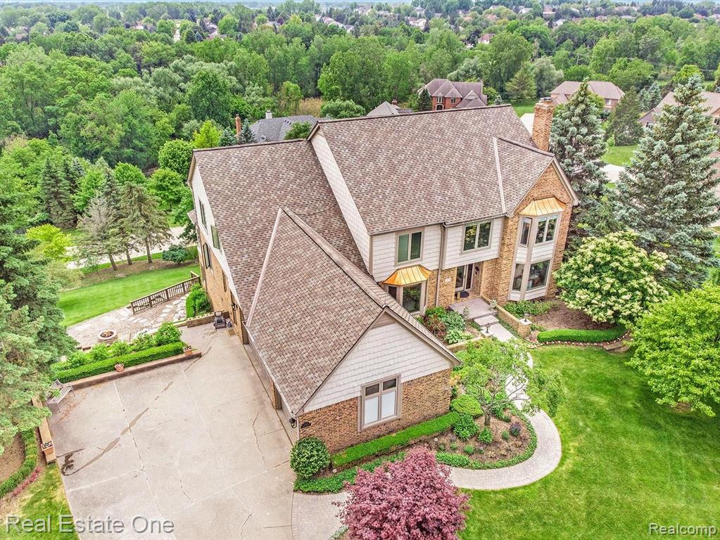 2938 Eagle Court Rochester Hills, MI 48309 - Photo 2 of 63