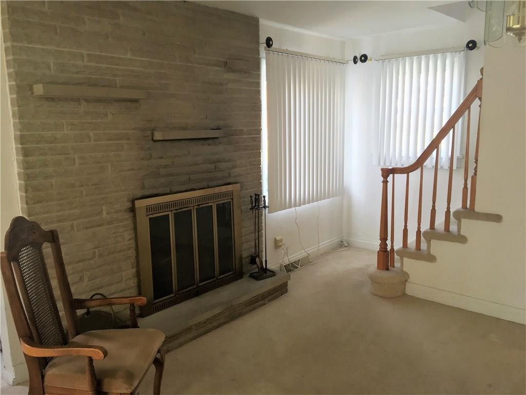 105 Van Kirk Road Monaca, PA 15061 - Photo 2 of 20 Living Room
