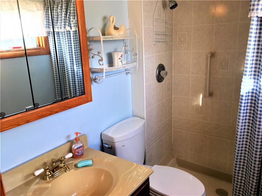 105 Van Kirk Road Monaca, PA 15061 - Photo 8 of 20 Full Bath (Master)