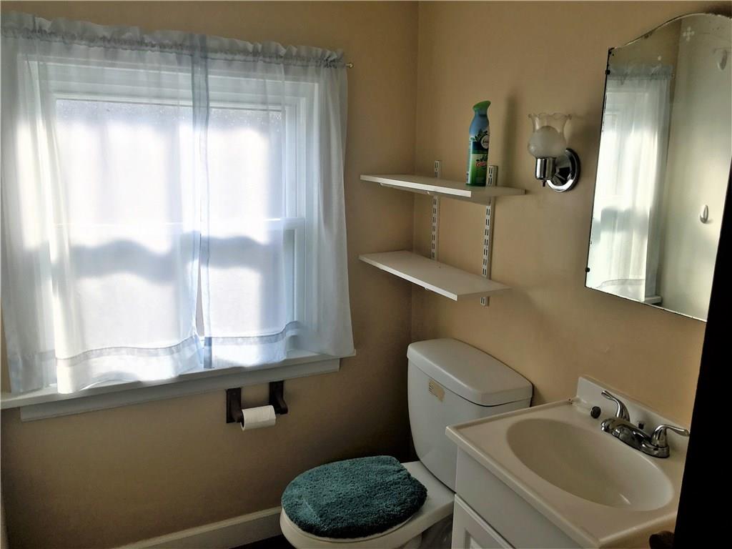 105 Van Kirk Road Monaca, PA 15061 - Photo 9 of 20 Full Bath (Upper Level)