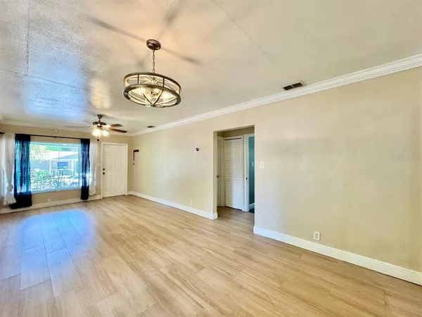 $2,000 | 3511 Bishop Eddie Newkirk Way, Tampa, FL 33605