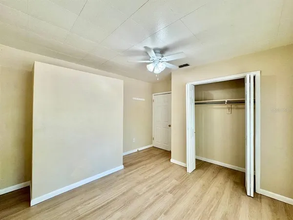 $2,000 | 3511 Bishop Eddie Newkirk Way, Tampa, FL 33605