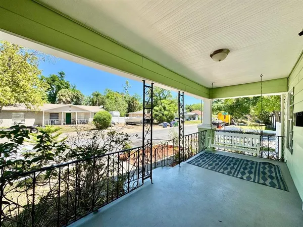 $2,000 | 3511 Bishop Eddie Newkirk Way, Tampa, FL 33605