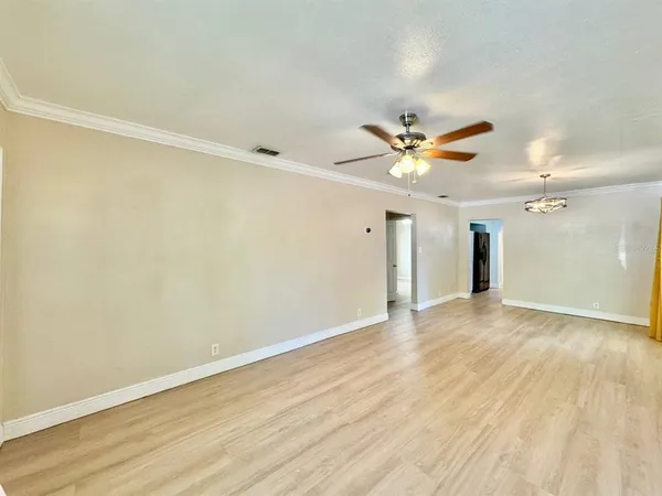 $2,000 | 3511 Bishop Eddie Newkirk Way, Tampa, FL 33605