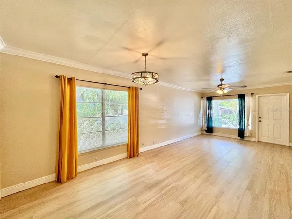 $2,000 | 3511 Bishop Eddie Newkirk Way, Tampa, FL 33605