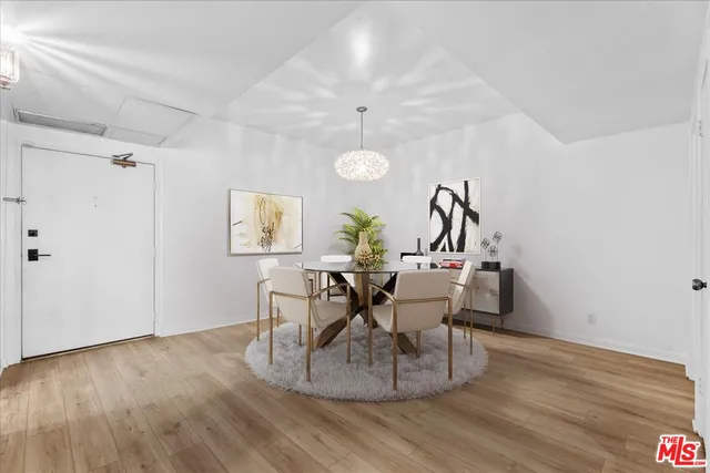 $759,000 | 8162 Manitoba Street, Unit 209, Playa del Rey, CA 90293