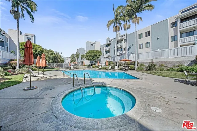 $759,000 | 8162 Manitoba Street, Unit 209, Playa del Rey, CA 90293