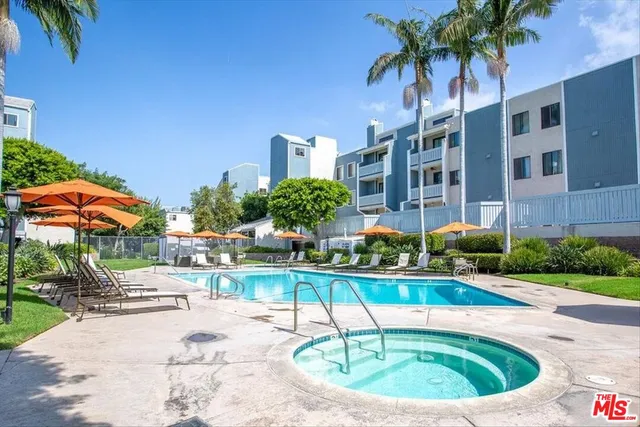 $759,000 | 8162 Manitoba Street, Unit 209, Playa del Rey, CA 90293