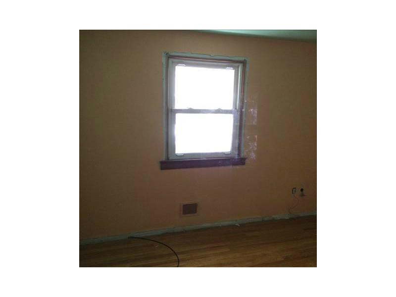2003 Cutter Drive McKees Rocks, PA 15136 - Photo 4 of 12 Bedroom.