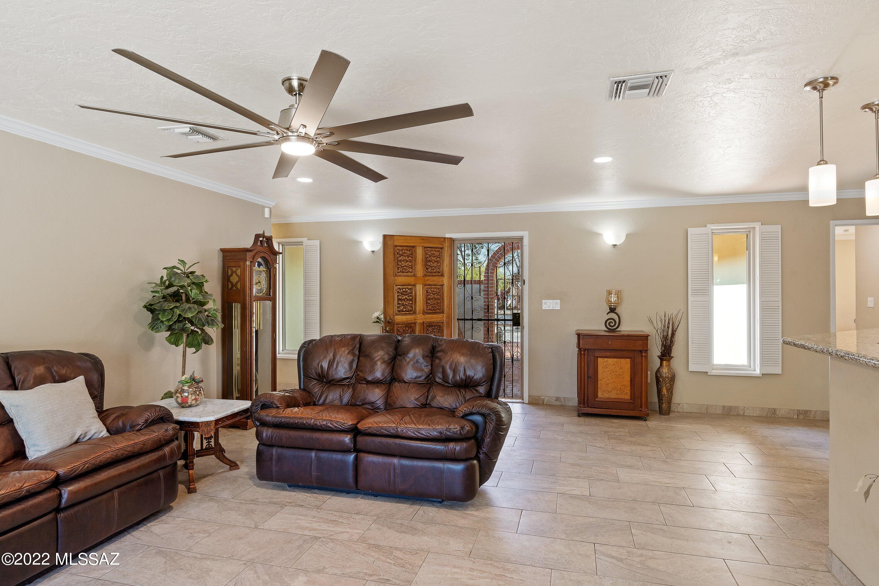 8930 East Bears Path Road Tucson, AZ 85749 - Photo 7 of 50