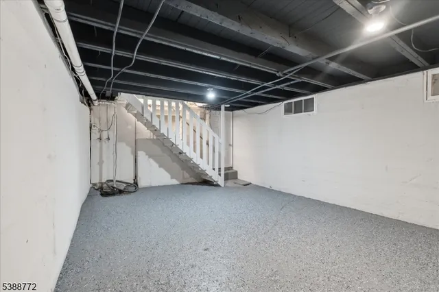 $2,000 | 77 Swartswood Road, Unit 1, Newton, NJ 07860