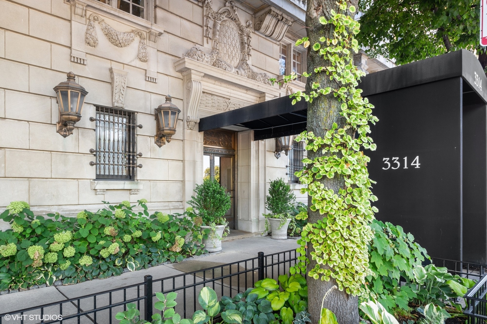 3314 North Lake Shore Dr Unit 3B2A  