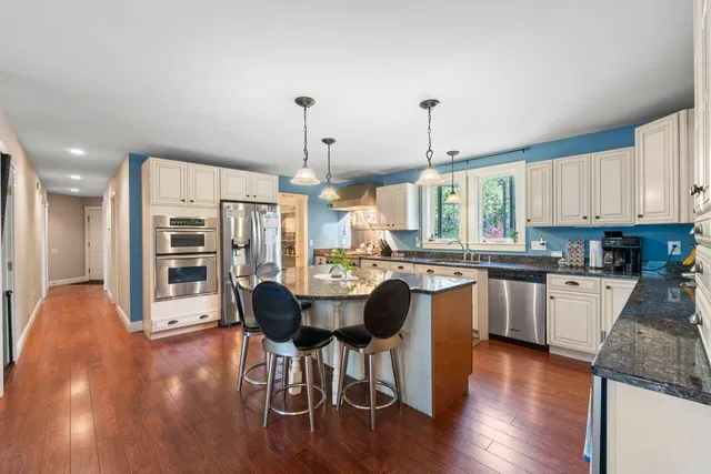 $850,000 | 15 Dragonfly Lane, Kennebunk, ME 04043