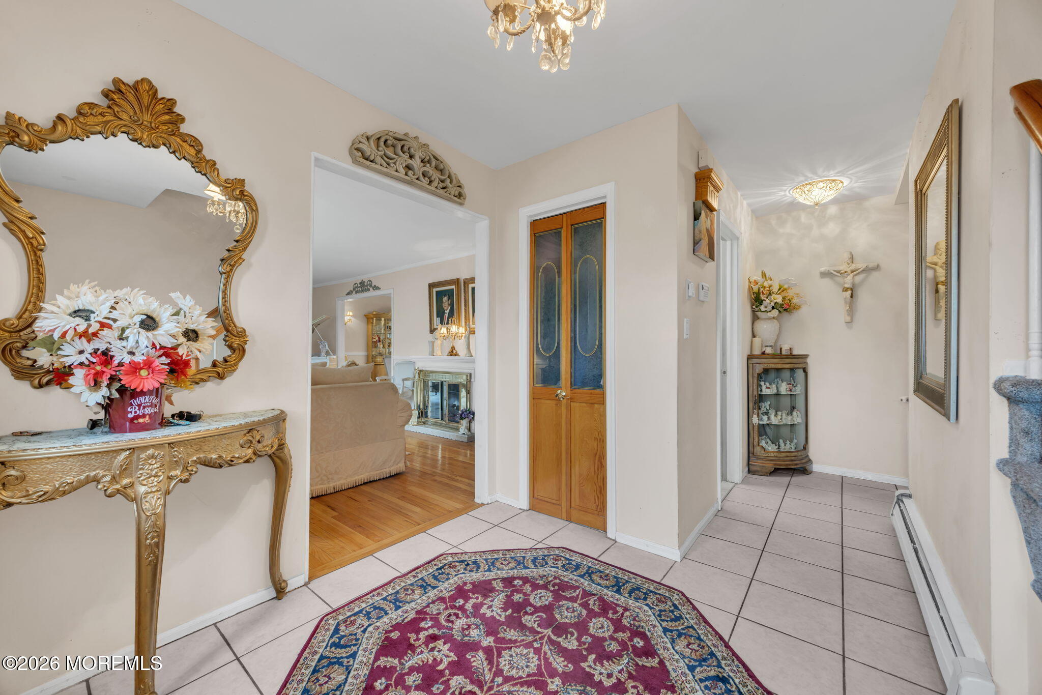 12 Avon Way Parlin, NJ 08859 - Photo 5 of 29 a very nice looking room with a couch