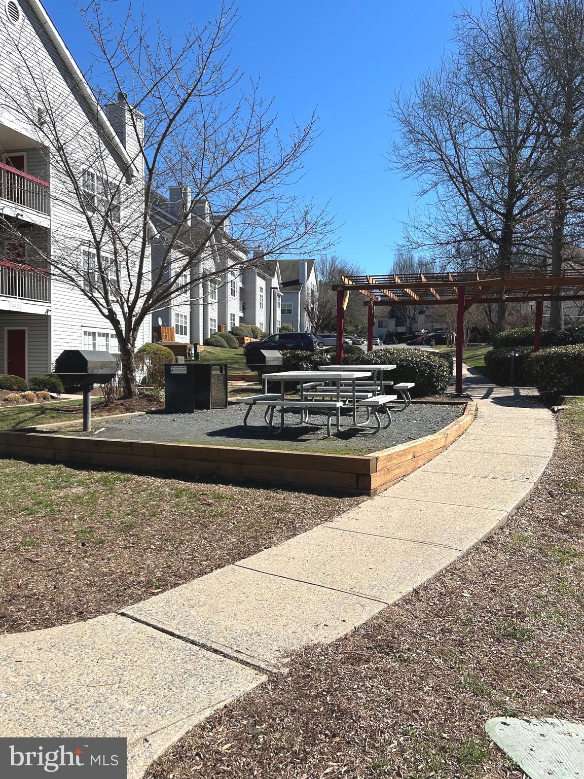 9712 Hellingly Place, Unit 209 Gaithersburg, MD 20886 - Photo 20 of 29 a view of outdoor space yard and pathway