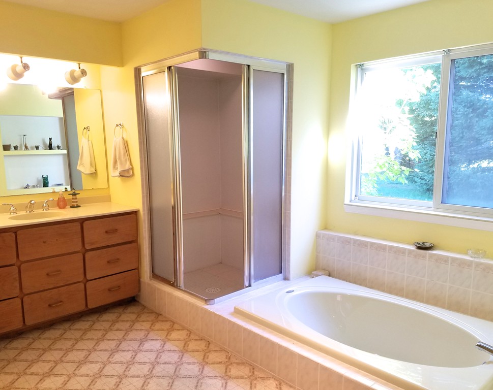 108 N Road Westfield, MA 01085 - Photo 24 of 29