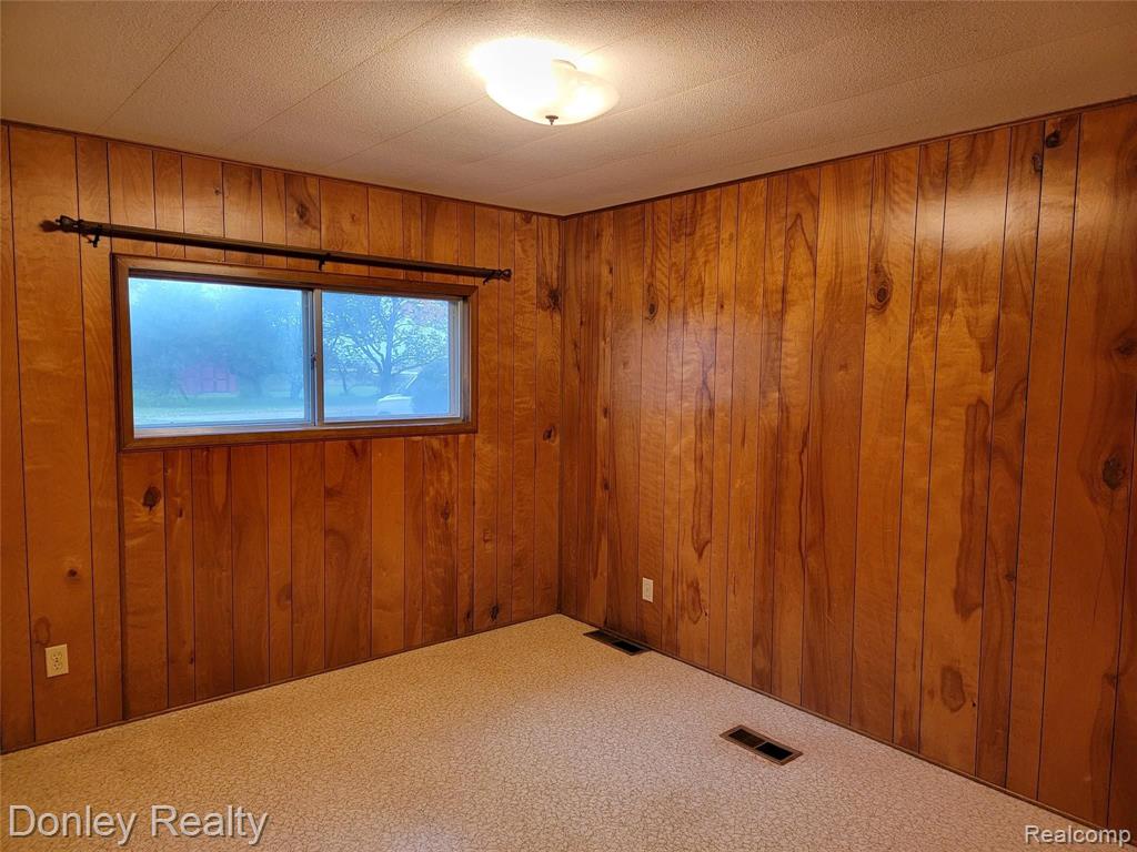 3025 Sullivan Road Marlette, MI 48453 - Photo 16 of 31