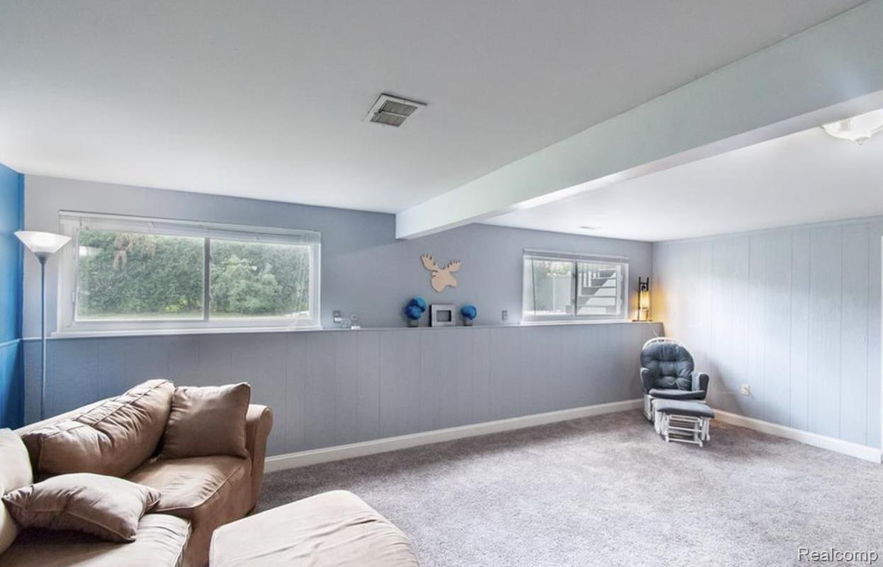 22582 Winfield Road Novi, MI 48375 - Photo 24 of 31 Gallery Image 24