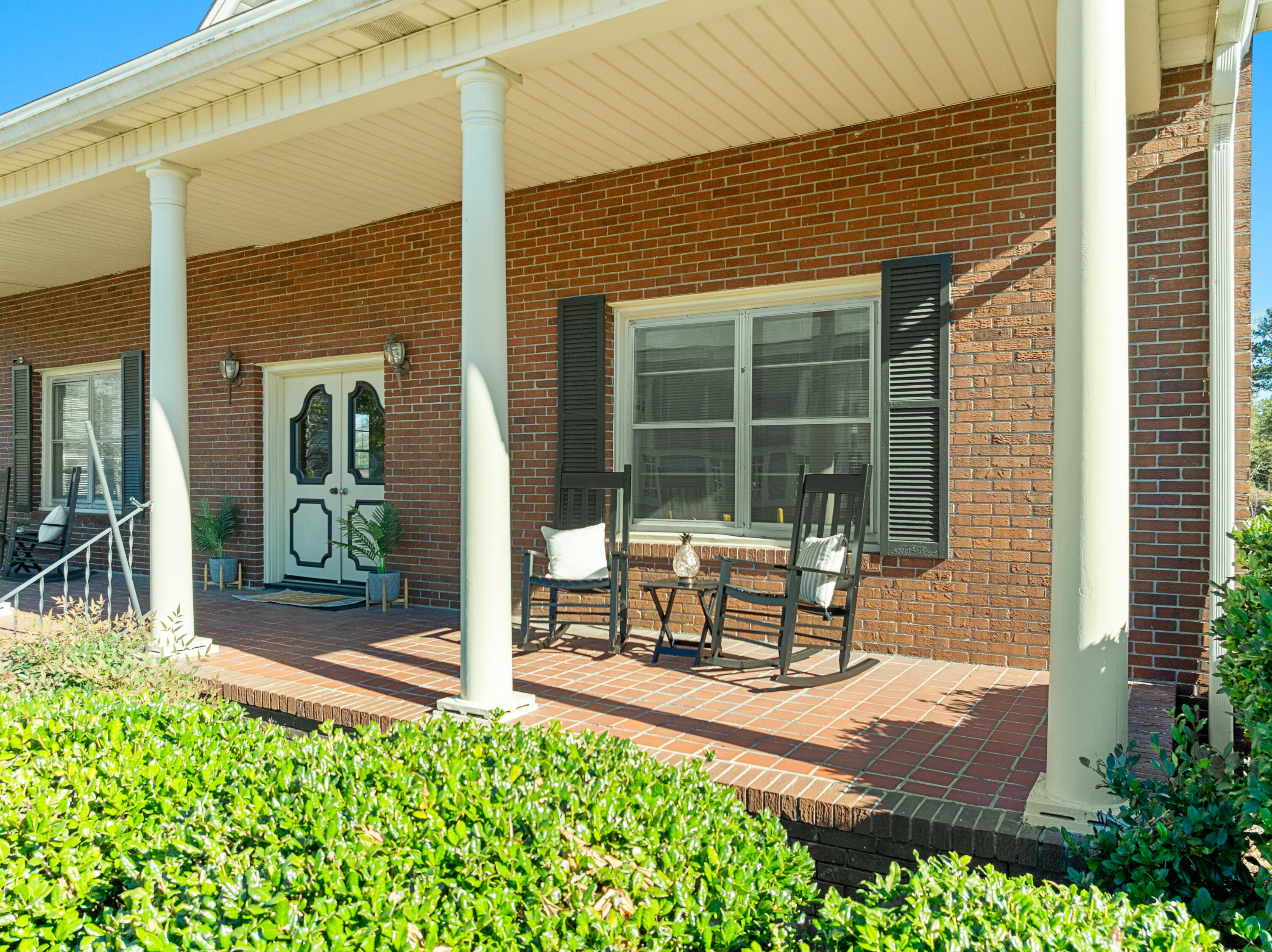 200 Broughton Road Moncks Corner, SC 29461 - Photo 2 of 38 200Broughton.NicoleBurbagePhoto-37