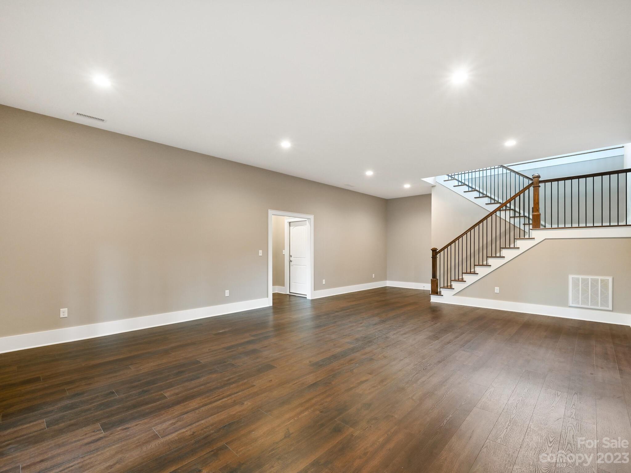 256 Monarch Road Hendersonville, NC 28739 - Photo 8 of 25 Gallery Image 8
