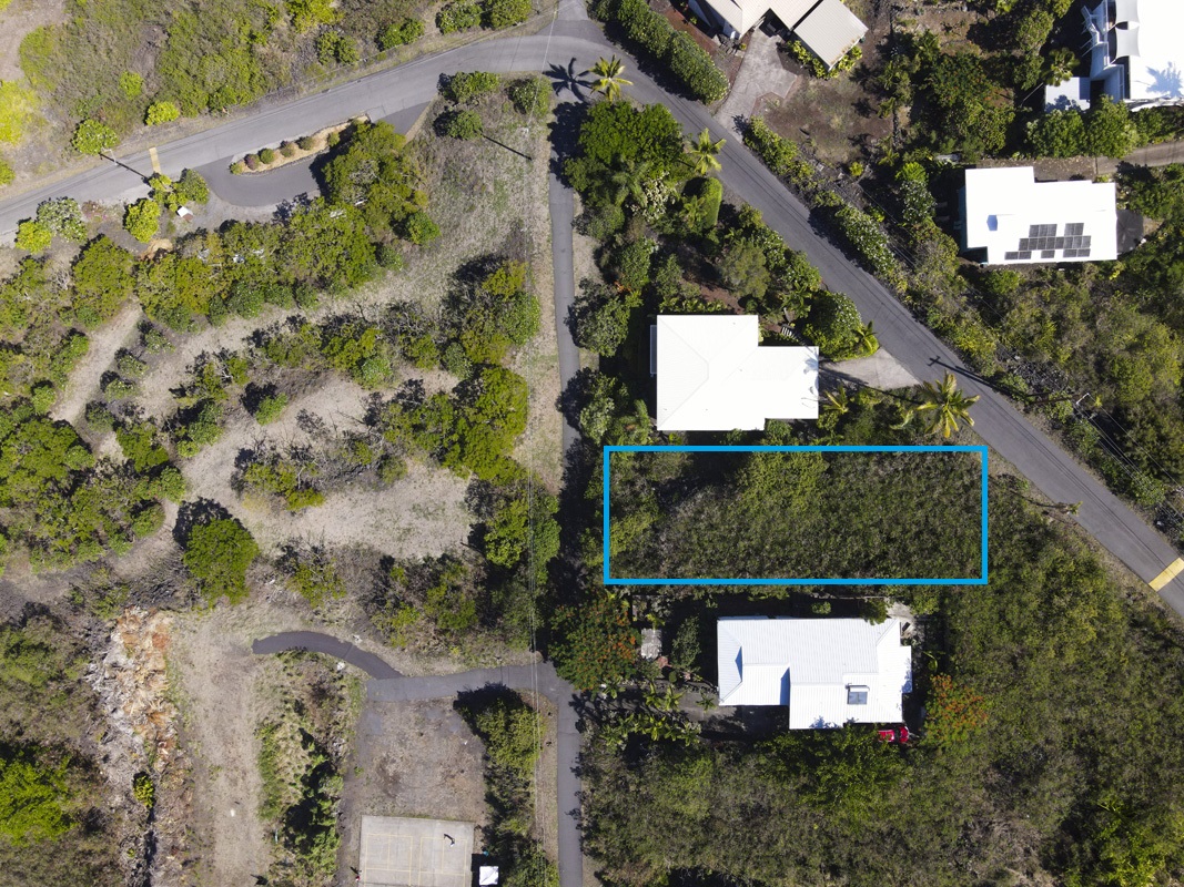 204 Road H Captain Cook Hi 96704 Captain Cook, HI 96704 - Photo 10 of 20 an aerial view of a house with a yard